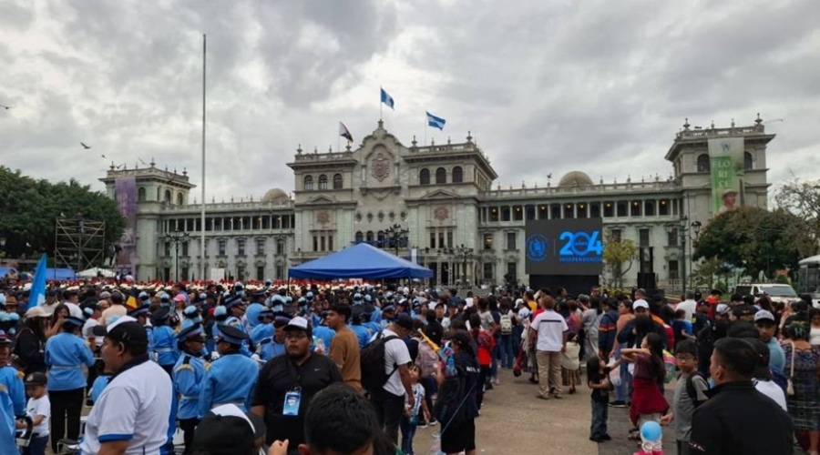 Cronica 2 Plaza Guatemala
