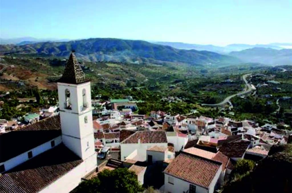 CASARABONELA MIRA AL VALLE